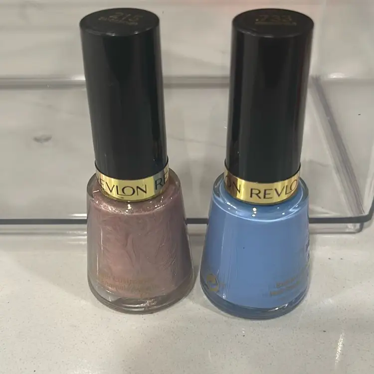 2 Revlon Super Lustrous Nail Polish New