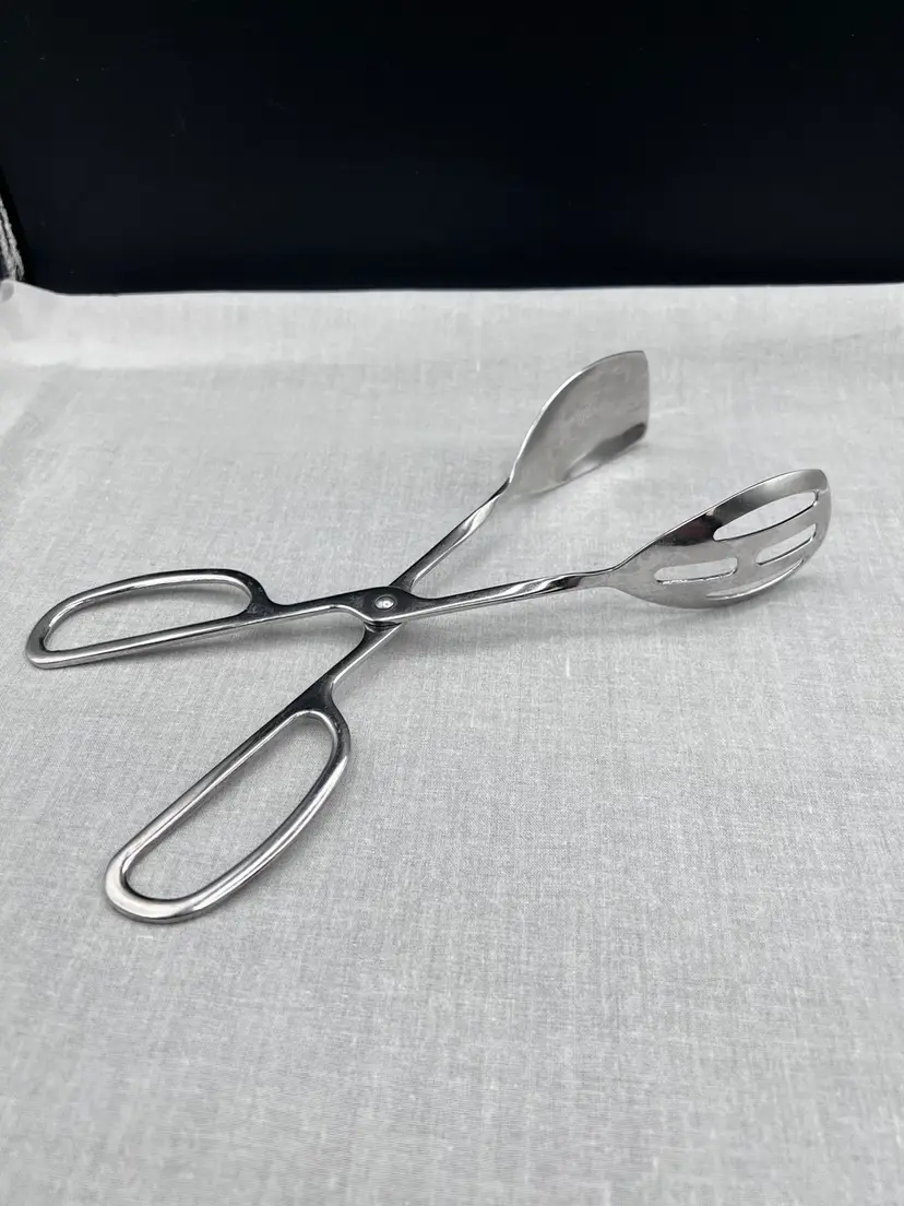 Vintage Pair Of Oneida Stainless Steel Salad Tongs