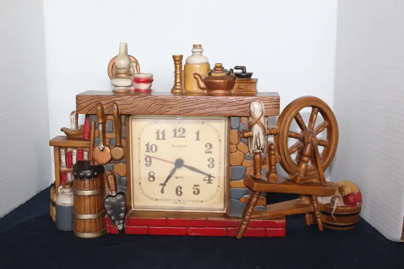 1982 New Burwood Hard Plastic Clock Model 2583 New Haven Clock Colonial Scene
