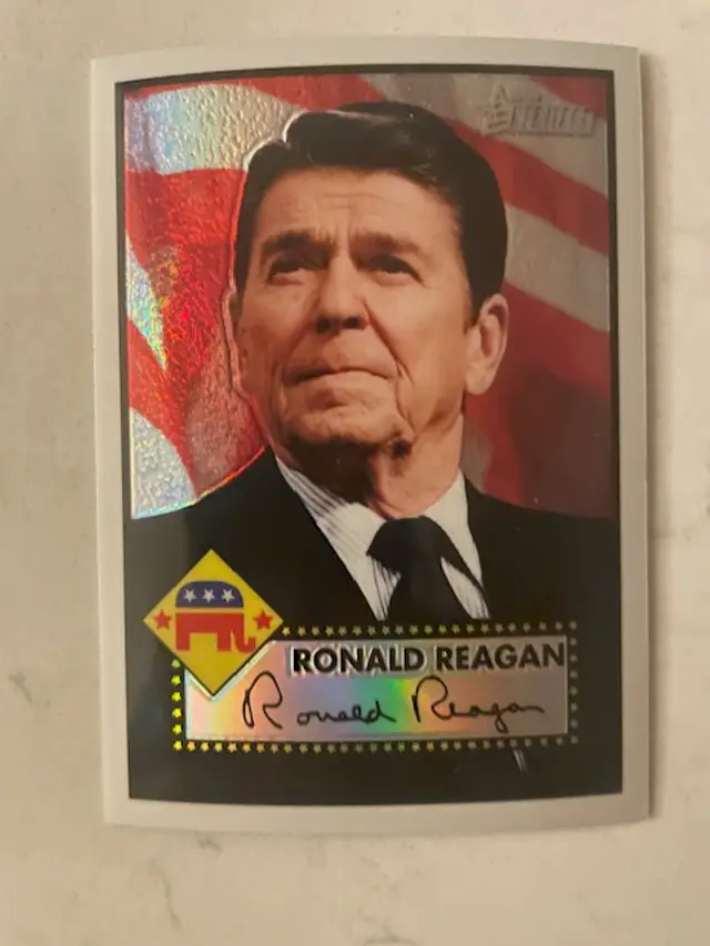 2009 Topps Heritage American Heroes Ronald Reagan Chrome Refractor 70/76