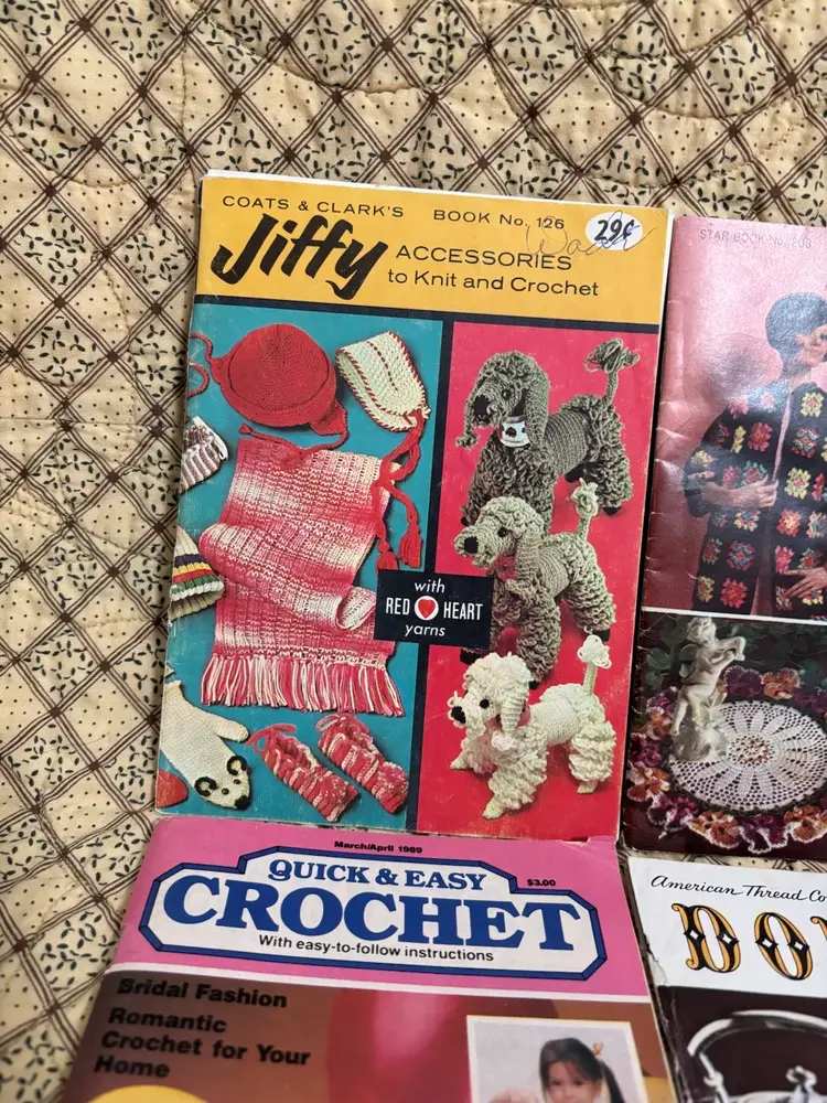 Group Of 4 Vintage Crochet/Knit Instruction Books