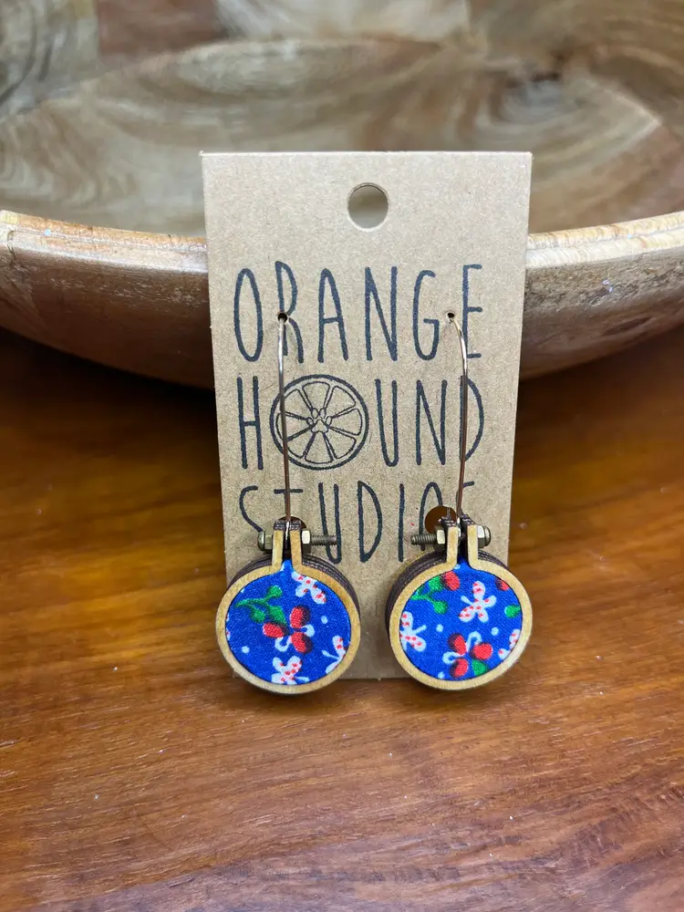 #03 Mini Embroidery Hoop Dangle Earrings - Made by Me!