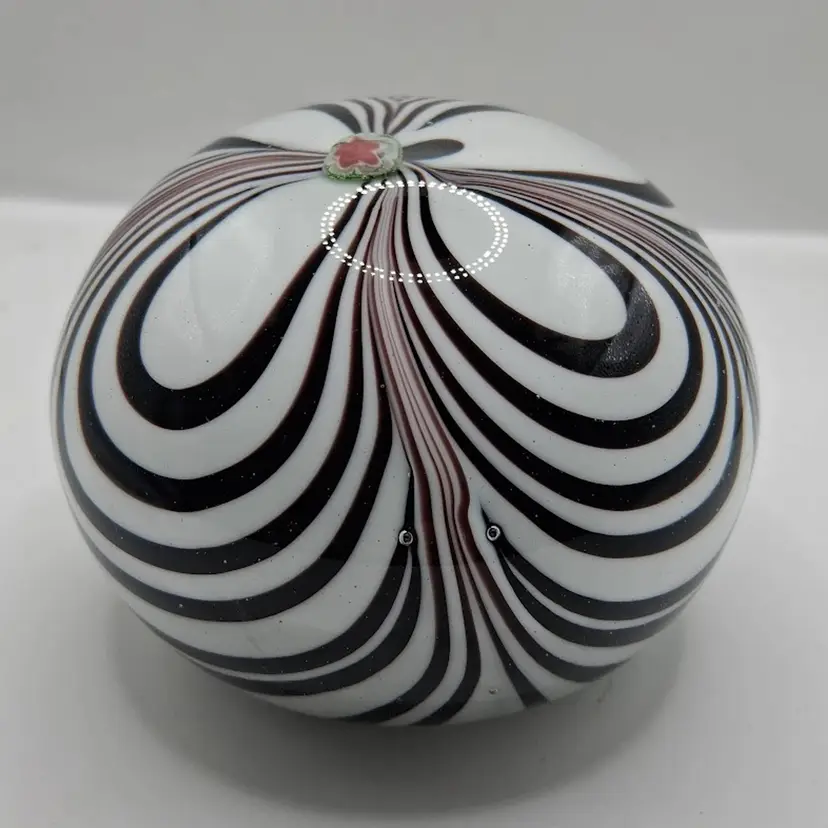 Vintage 3 Fiori Murano Italy Glass Paperweight With Single Millefiori Cane