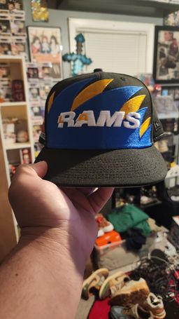 NEW ERA FITTED CAP 7 3/4 59FIFTY Hatclub LA Rams Sharktooth
