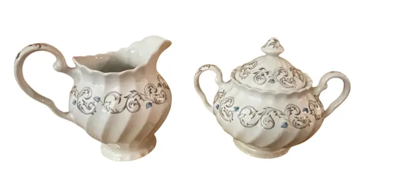 Vintage Creamer & Lidded Sugar Bowl Johnson Bros