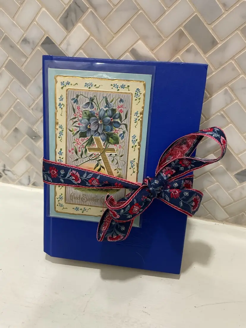 Reader’s Digest 2003 Vol 2 w Vintage Easter Post Card