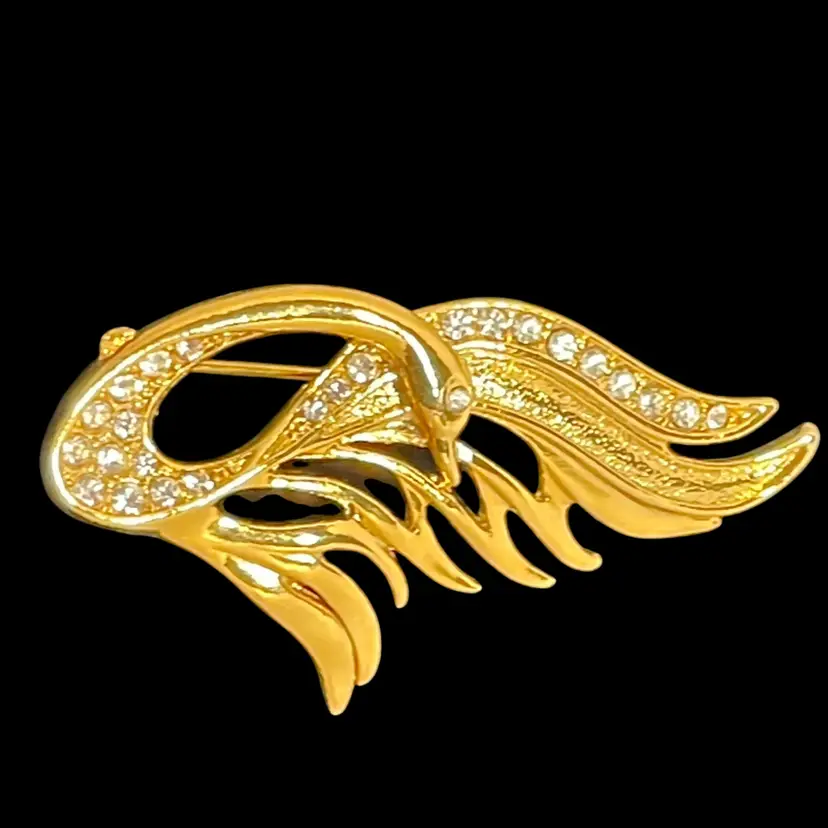 008 Gold Tone Swan With Rhinestones 2.5 Inches