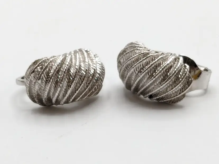 Trifari Silver Tone Stylized Ribbed Clip On Earrings