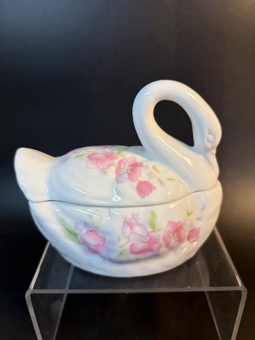 Vintage Lefton Bone China Swan Trinket Box
