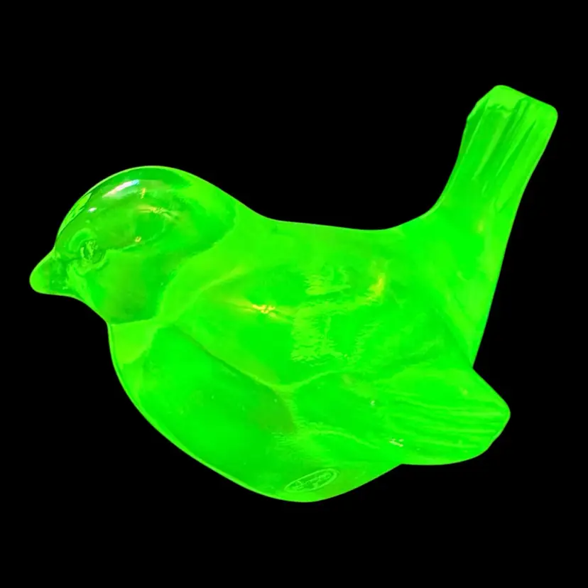 Fenton Glass Topaz Opalescent Chubby Bird Figurine 4”
