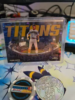 Juan Soto Topps Chrome Titans Gold /50