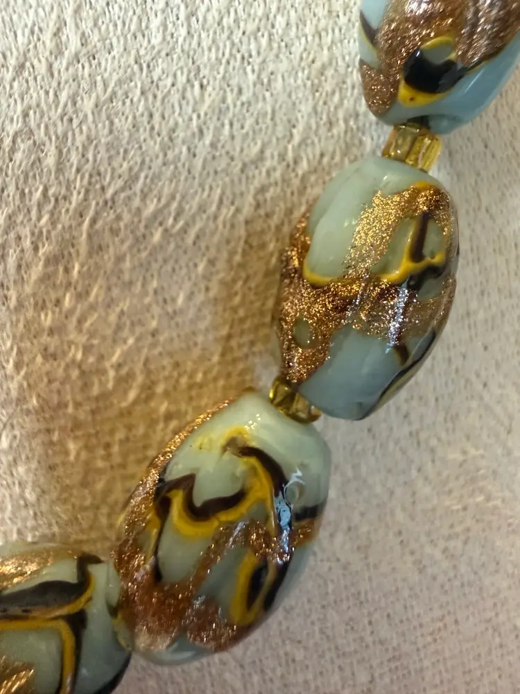 16” Venetian Wedding Cake Beads