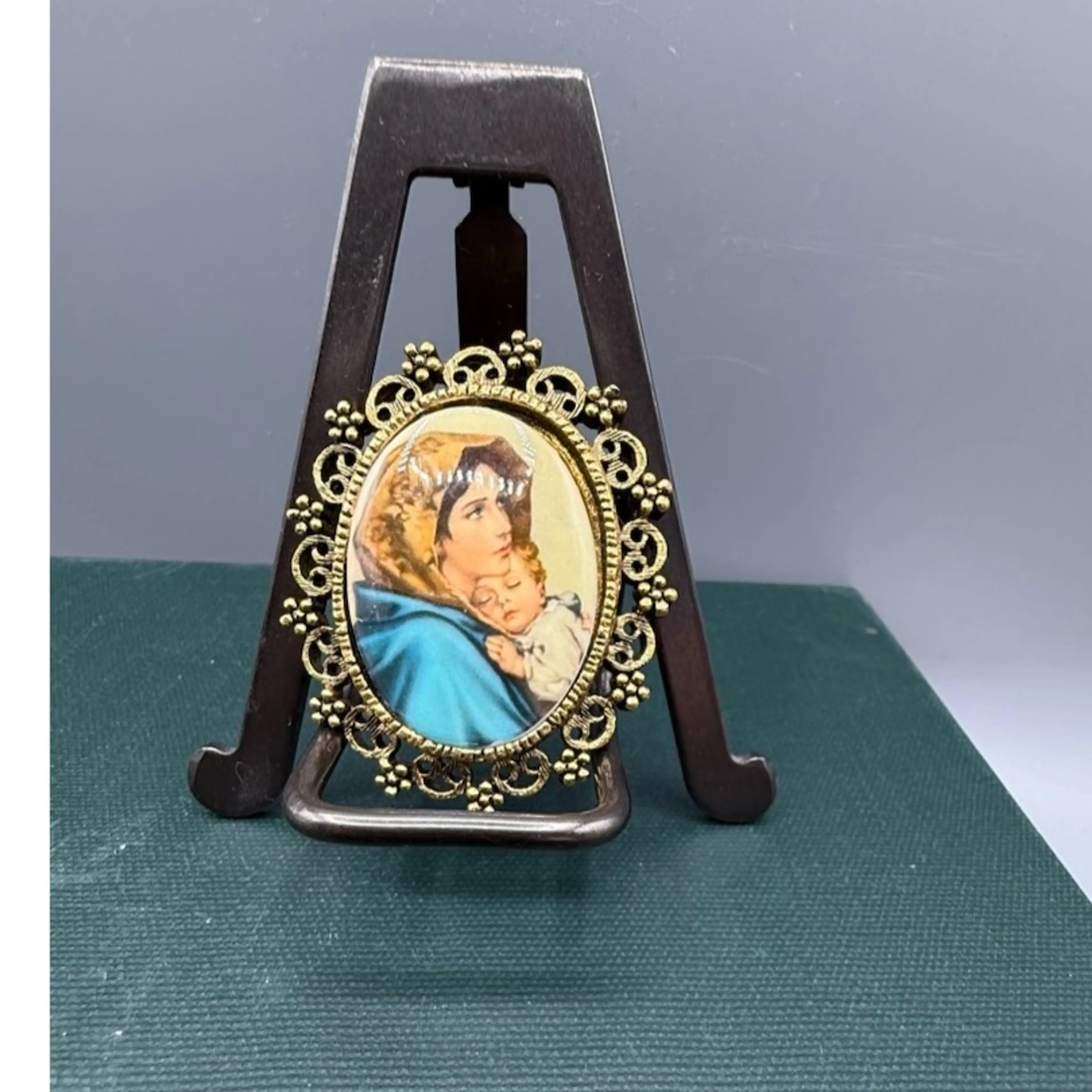 Image 1 of 4