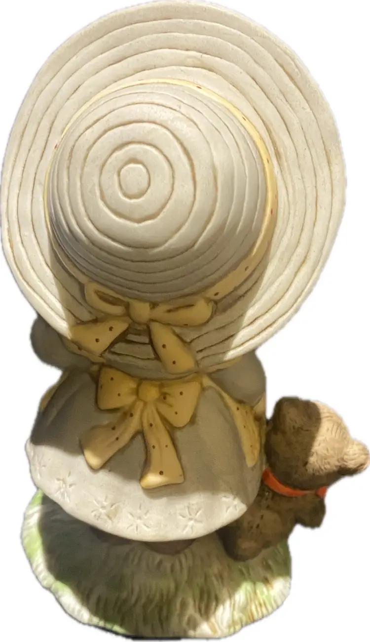 Vintage Enesco 1984 Giordano little girl with ice cream cone and teddy figurine