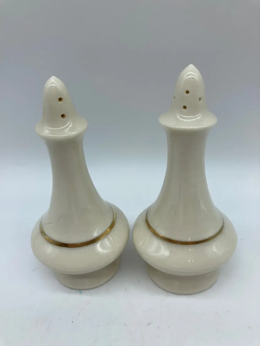 Lenox Regency Salt & Pepper Shakers with 24K Gold Trim