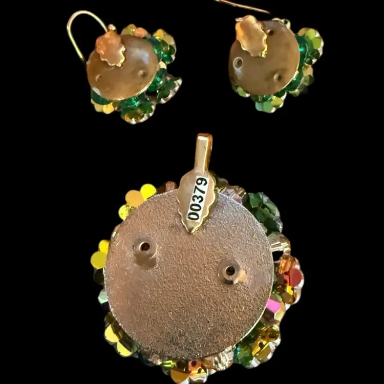 Watermelon Rivioli Pendant And Earring Set