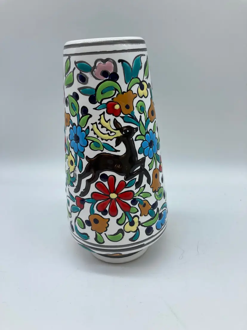 Neofitou Keramik Pottery Vase/Deer Motif Vase