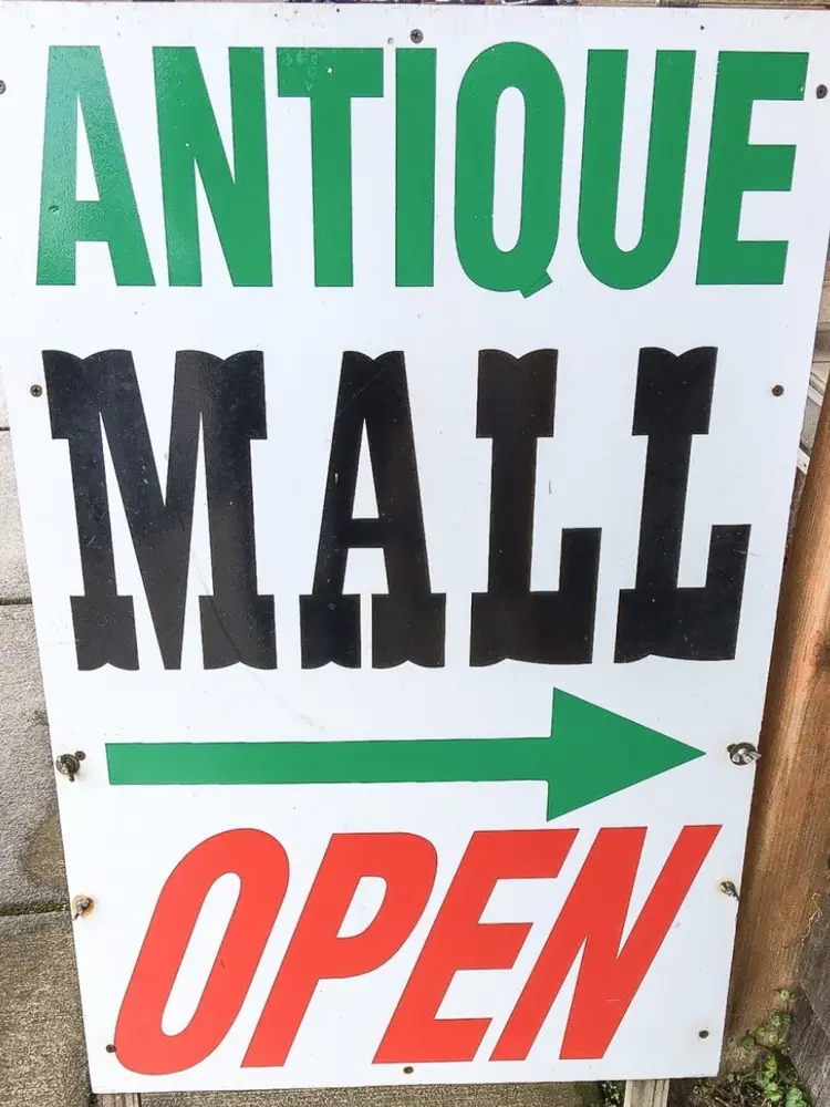 🎉Live At The Antique Crossroads🎉