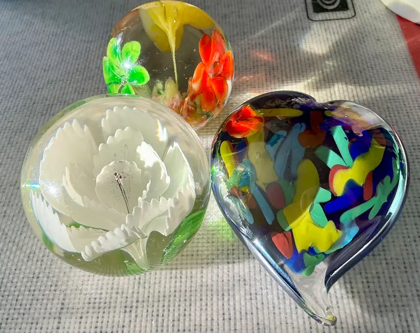 Vntg. Glass Eye Studio Heart of Fire Hand Blown Glass Paperweight + 2 Additional