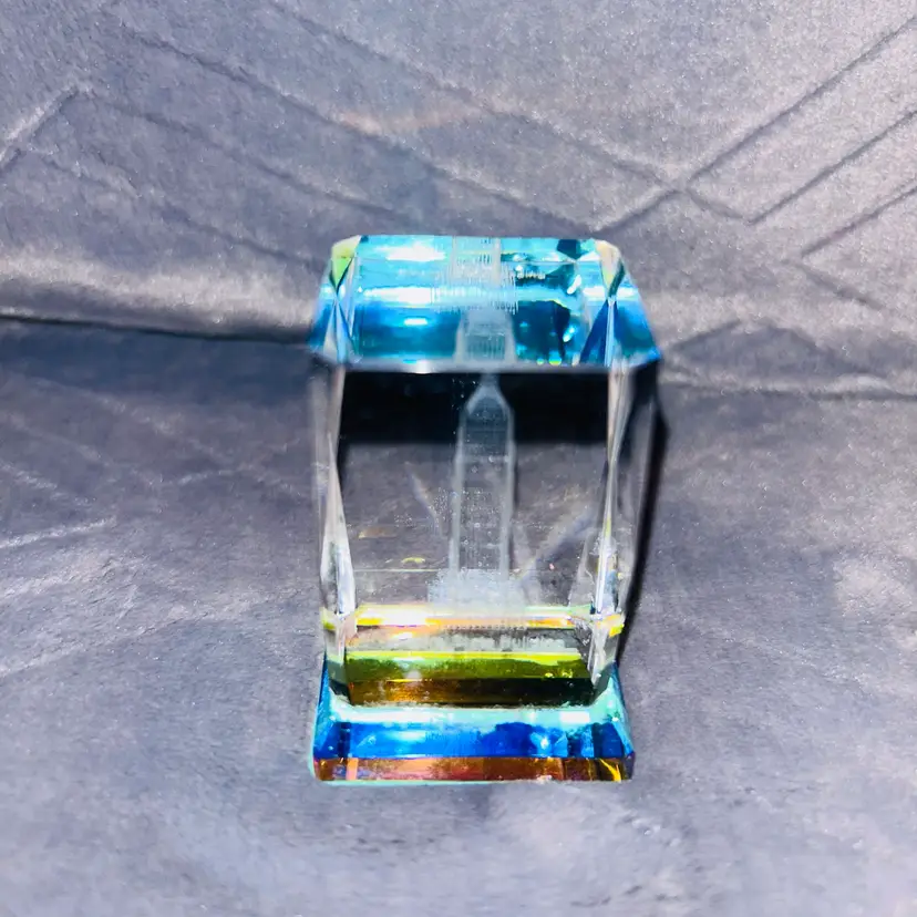 Mini Etched Crystal  3D Hologram Empire State Building  Paper Weight Iridescent