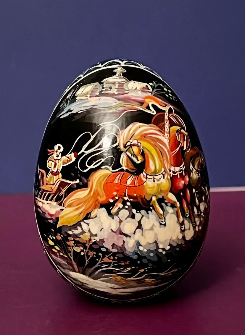 Hand Painted Russian Egg Black Lacquer Horse Drawn Sleigh In Snow