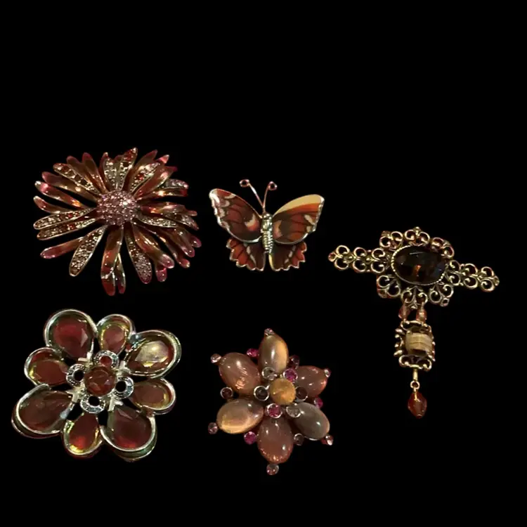 SALE!!! Vintage Lot Of Five Brooches!!