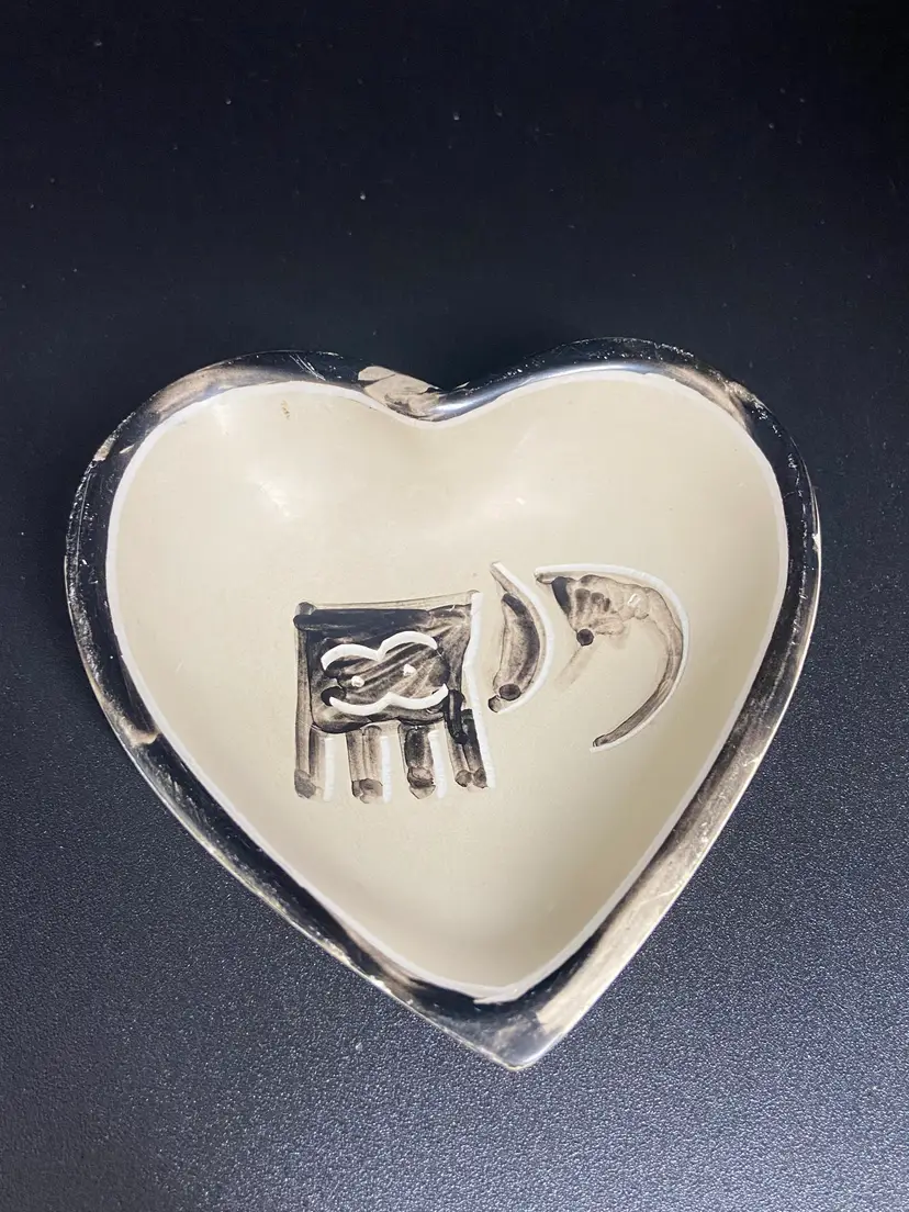 Heart Shaped Soapstone Dish w/ Elephant, 3.75"