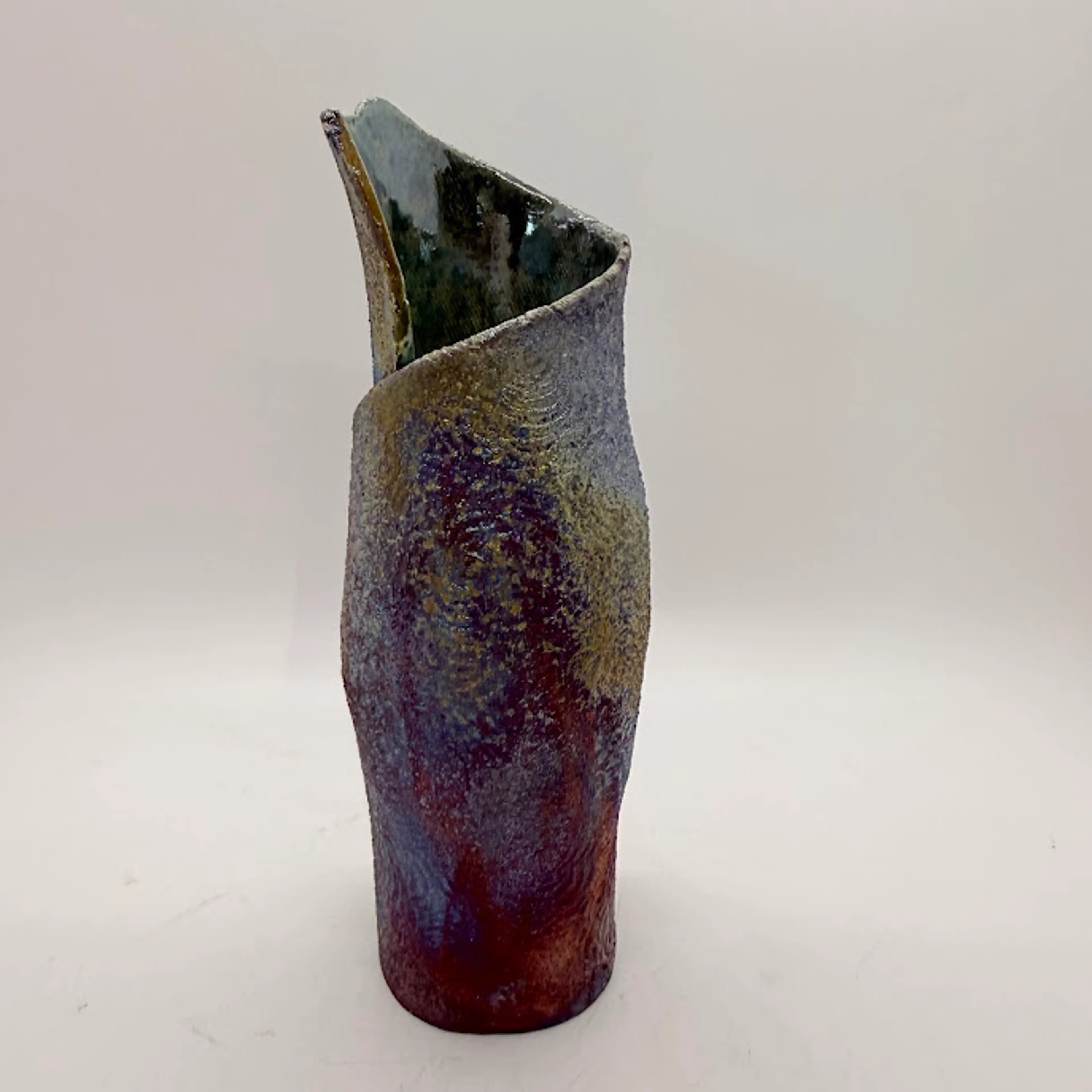 Image 3 of 16