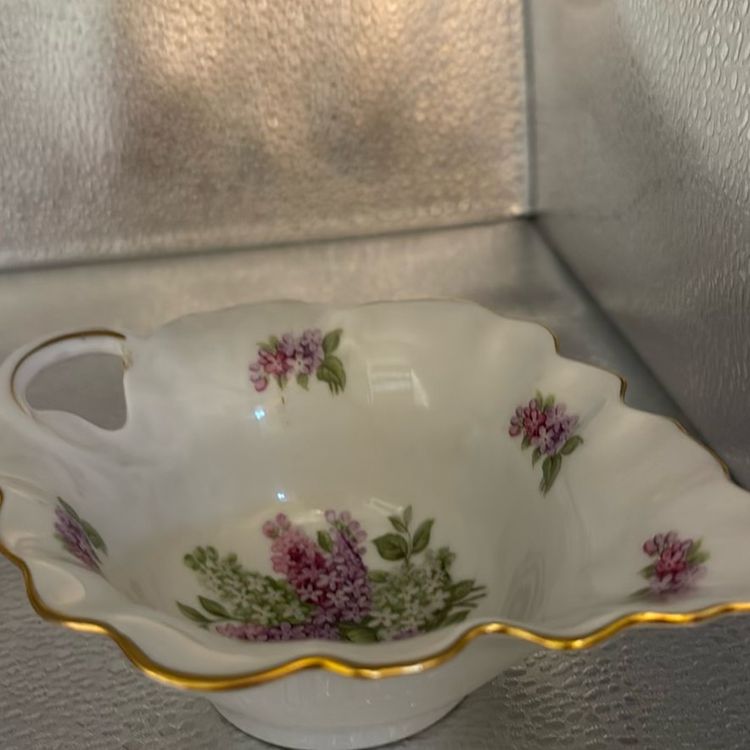 Vintage Scalloped Gold Trimmed “Likiac Times” Gravy Boat