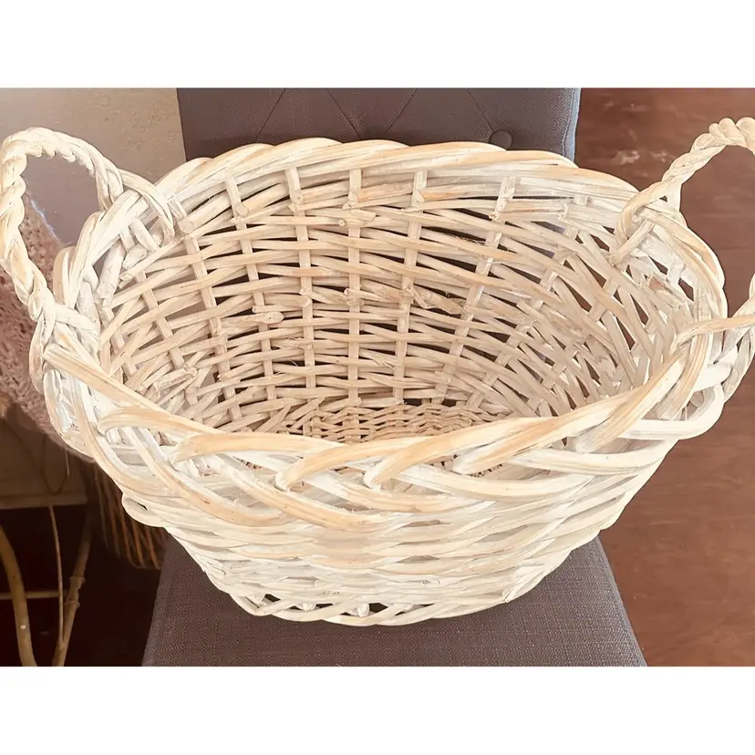96. White woven willow basket w/side handles. Very large