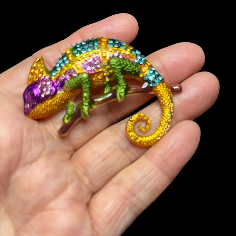 Colorful Iguana Brooch