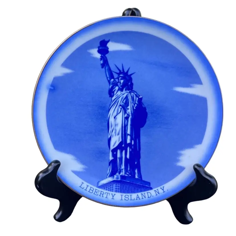 Vintage Statue of Liberty Plate