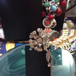 #05 - Vamp Peacock Listing