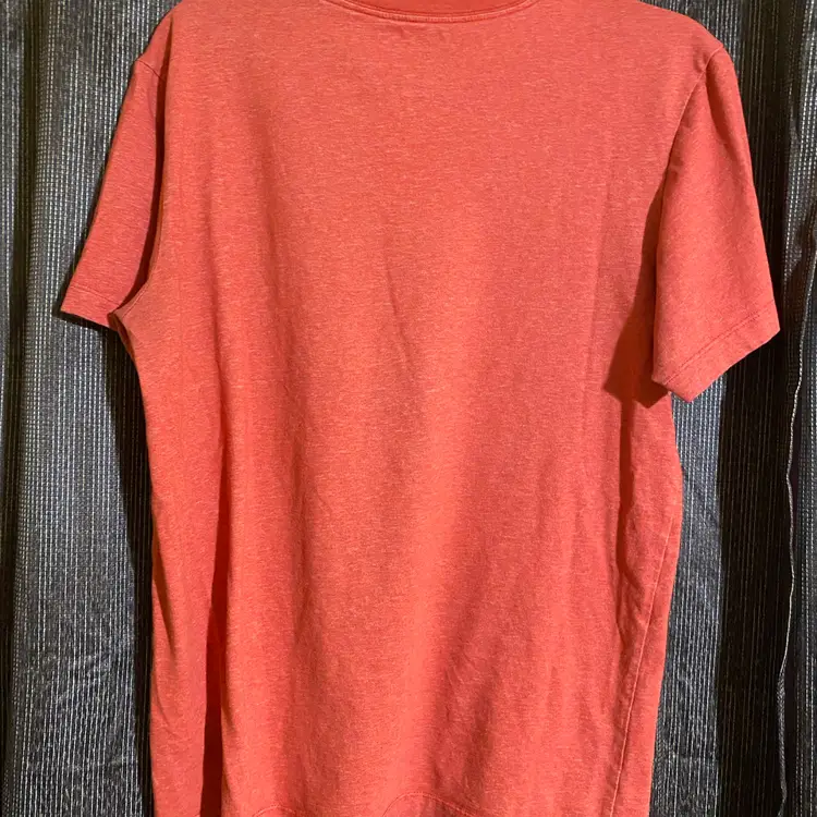 Nike Tee Women's Size Small Red Short Sleeve Dri-Fit T-Shirt
