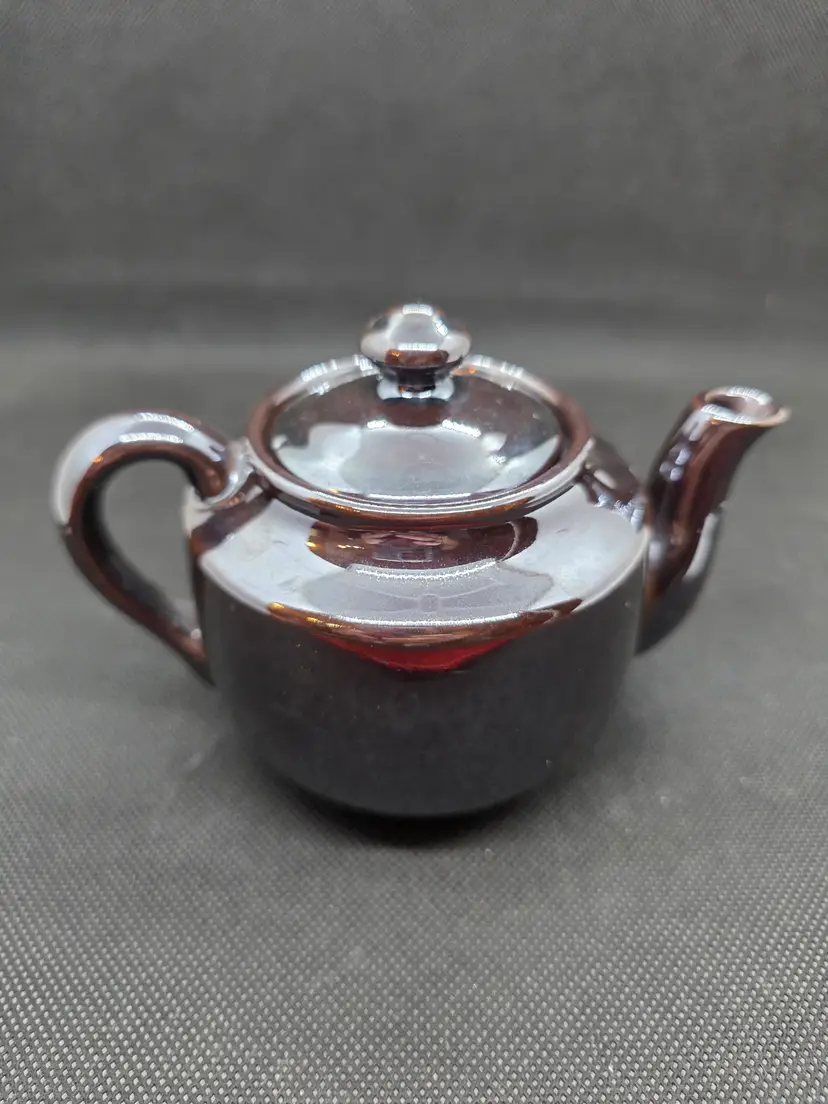 Sadler and Sons Redware Teapot from the 1930's