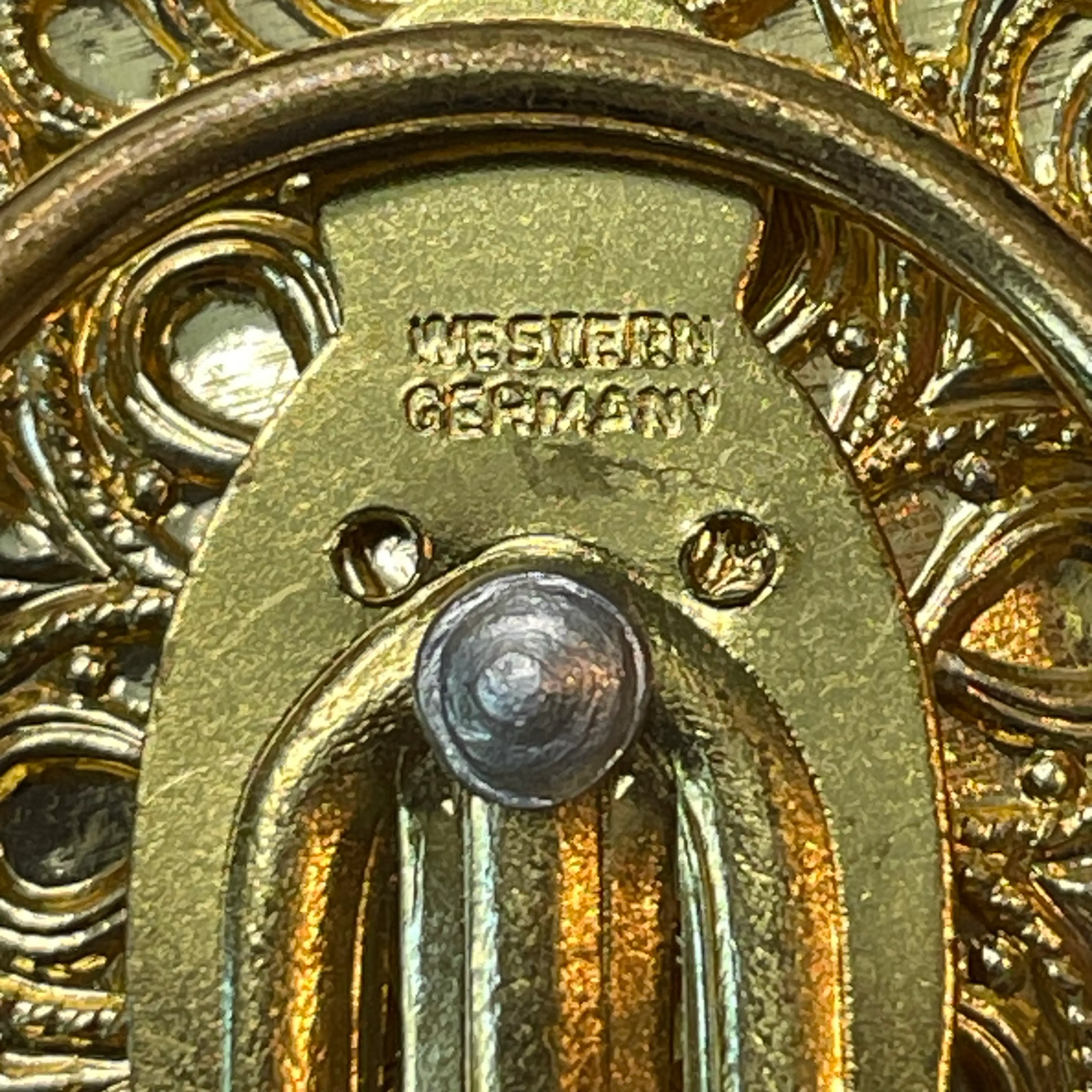 Image 3 of 6