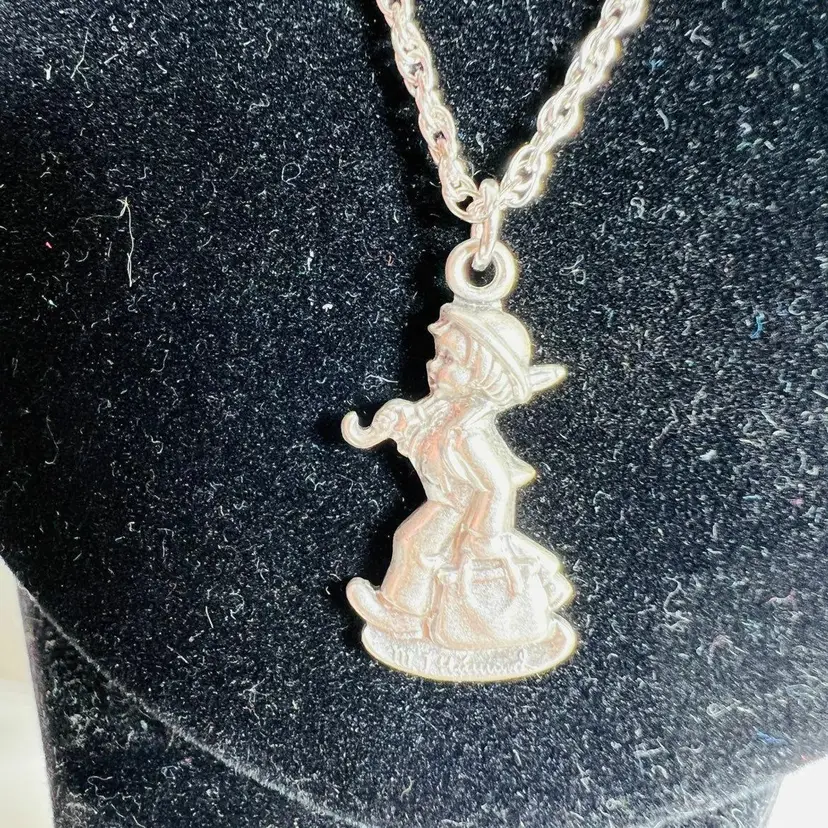 Hummel Women's Necklace Fine Jewelry 1990 Club Sterling Silver Vintage 925 