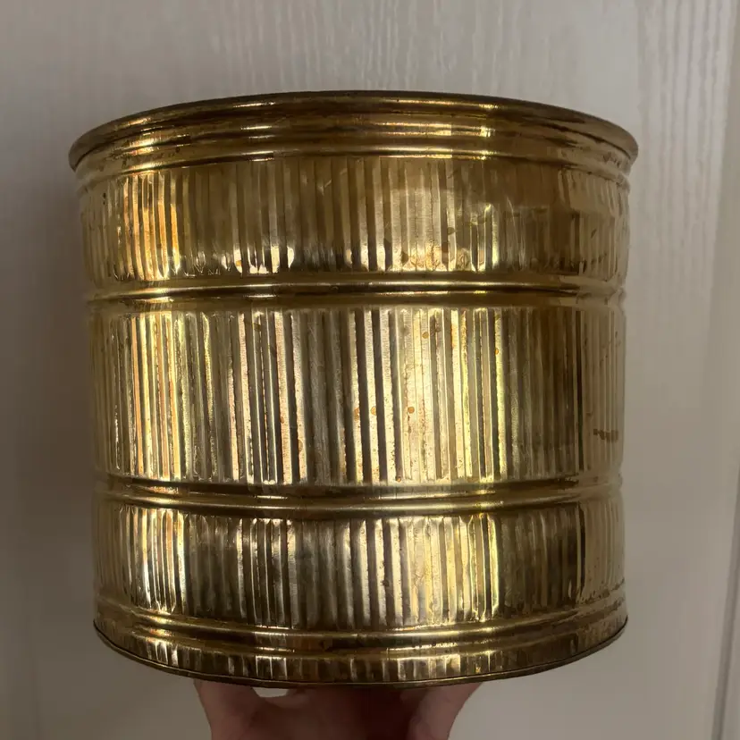 🐇Vintage Hammered Brass Planter