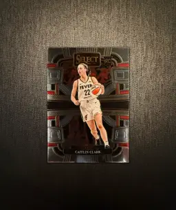 CS4 - Auc-15 / Caitlin Clark - 2024 Panini Select WNBA / #72