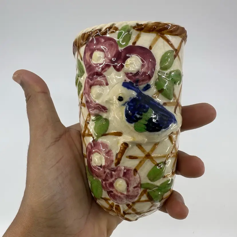 Ceramic Walk Pocket With A Bird On It