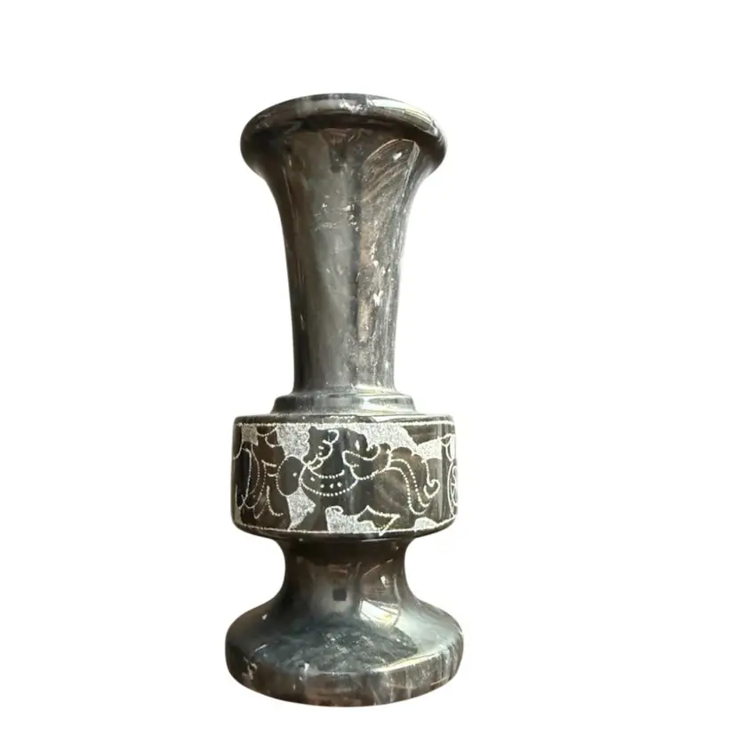 Black Marble Bud Vase With Etched Design Polished Heavy W/Label Stone Corn Palace South Dakota 
6” x 2-1-2/“ W