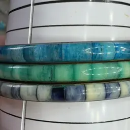 3 Stone & Brass Bangle
Bracelet Size 8