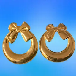 Statement Earrings : Gold Tone Wreath Shape With A Bow On Top