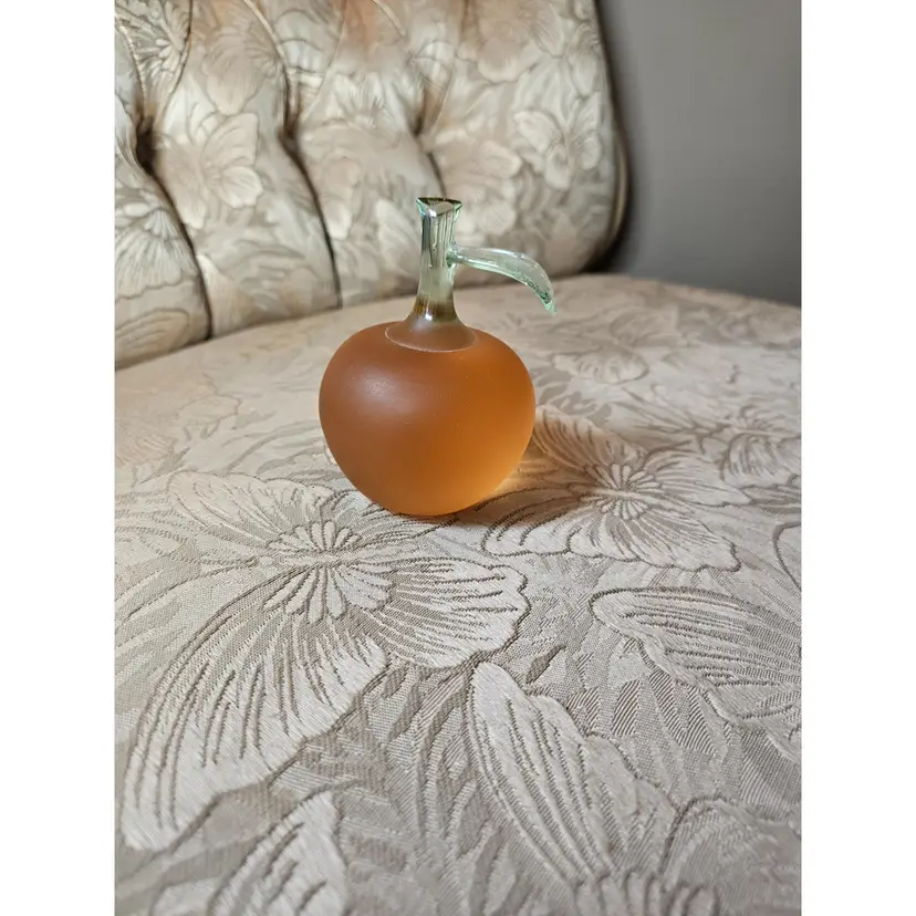Crowning Touch Collections Frosted Apple Glass Figurine