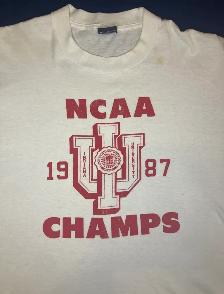 VTG  Indiana Hoosiers Basketball NCAA champs T-Shirt -L Single Stitch USA RARE