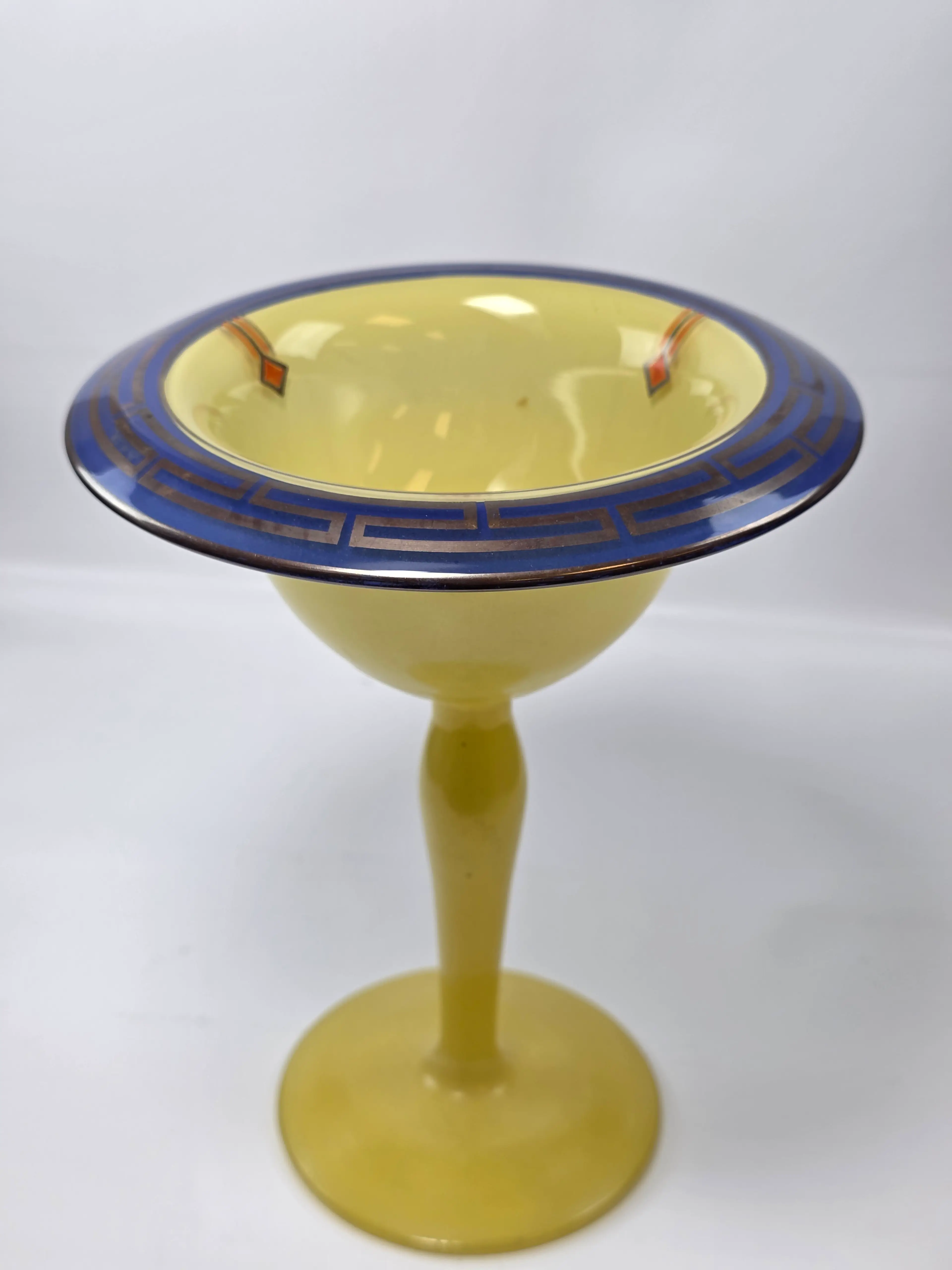 Image 2 of 6