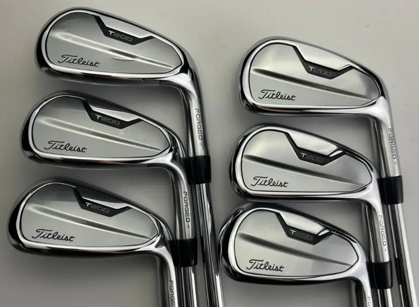 Titleist 2021 T200 Irons 6-PW, 48* - Dynamic Gold 105 S300 Stiff - Very Good