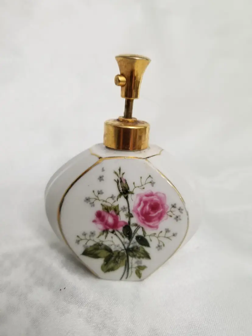 #115 Vintage DeVilbiss Porcelain Bulbless Perfume Spray Atomizer