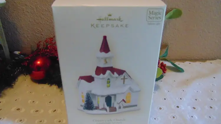 Beautiful Pre-Owned 2008 Hallmark Keepsake Ornament Countryside Church