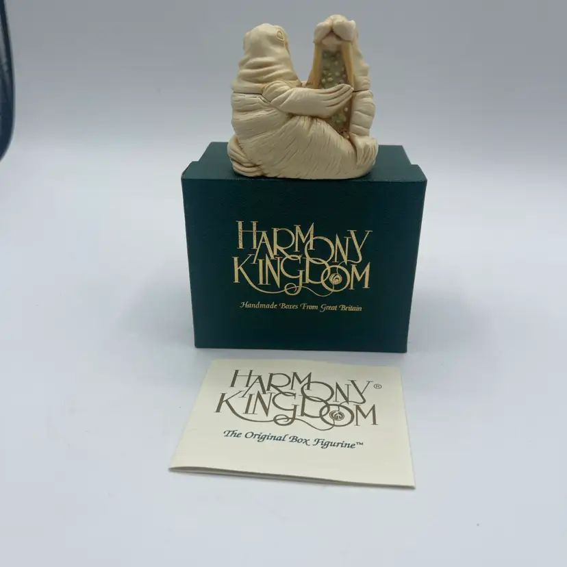 Harmony Kingdom "LOVE SEAT" 1997 Walruses Treasure Jest Trinket Box